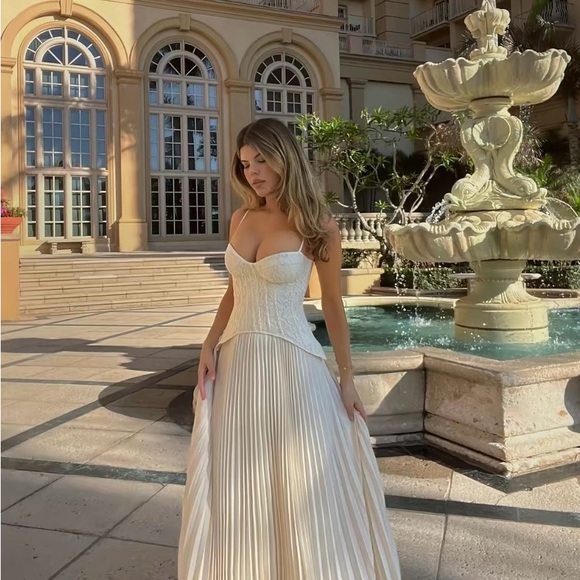 Fashion Nova Dresses & Skirts - Fashion Nova Cream Pleated Maxi Daniella Dress